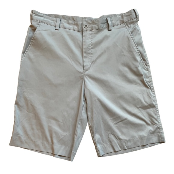 Nike Dri-fit Men’s Tan Golf Shorts Size 32 Waist 10.5 Inseam - Picture 1 of 7